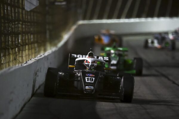jdm_article_Douglas_hugs_the_wall_at_Indianapolis_Raceway_Park