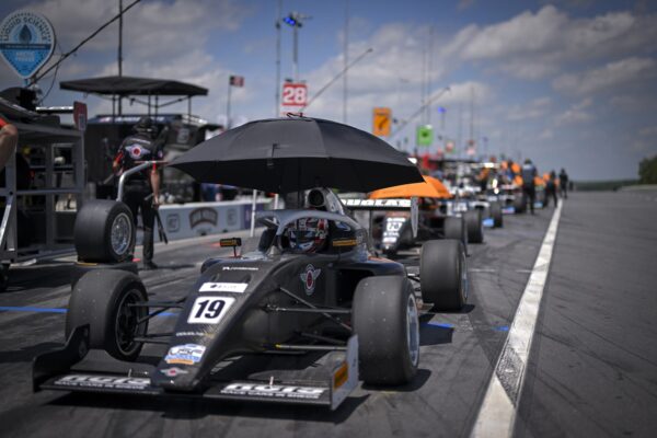 jacob_douglas_motorsport_2025_wrap_GB-RdAm-250620-06522